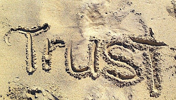 trust-quotes-sand